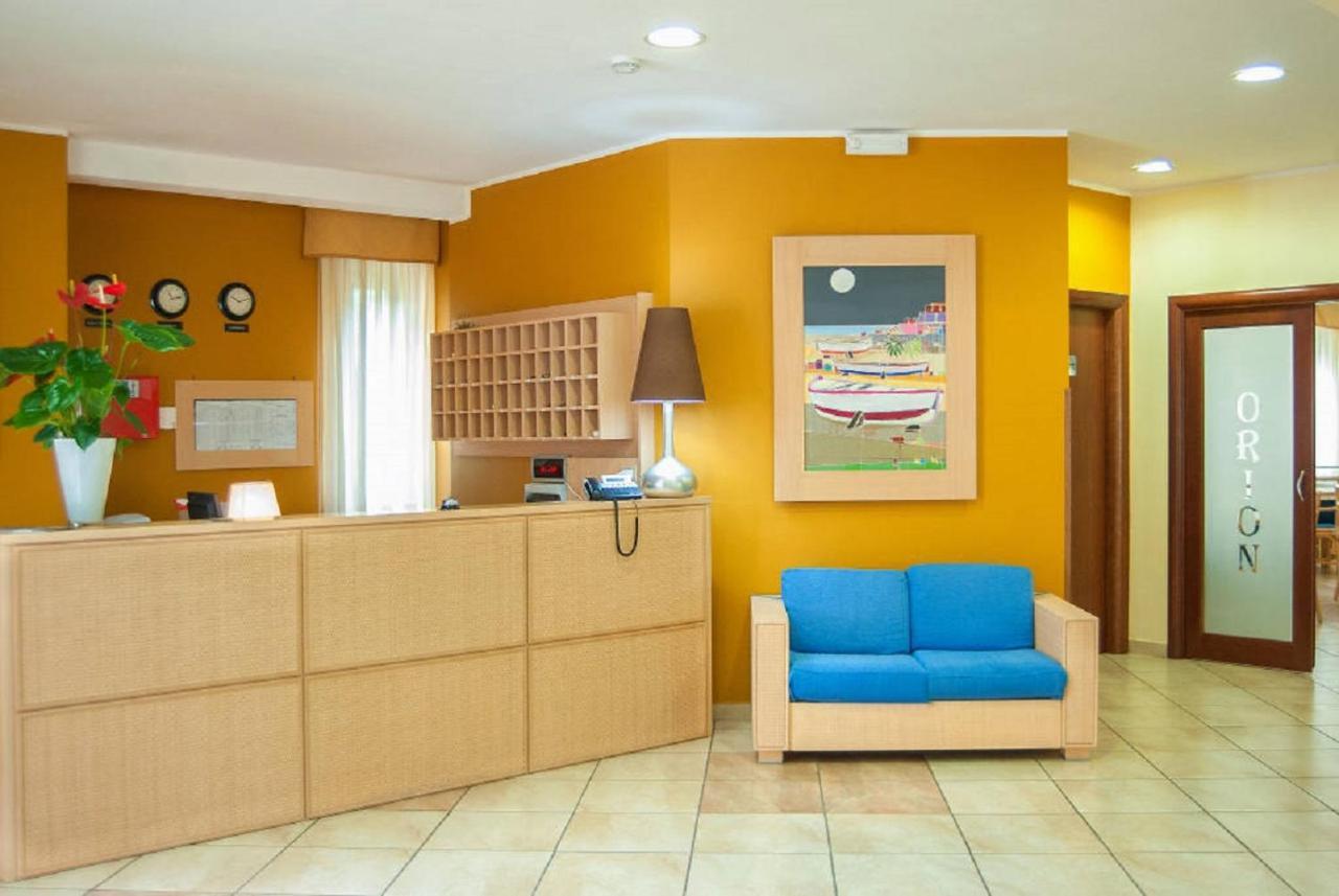 Hotel Orion วิลลัมมาเร ภายนอก รูปภาพ
